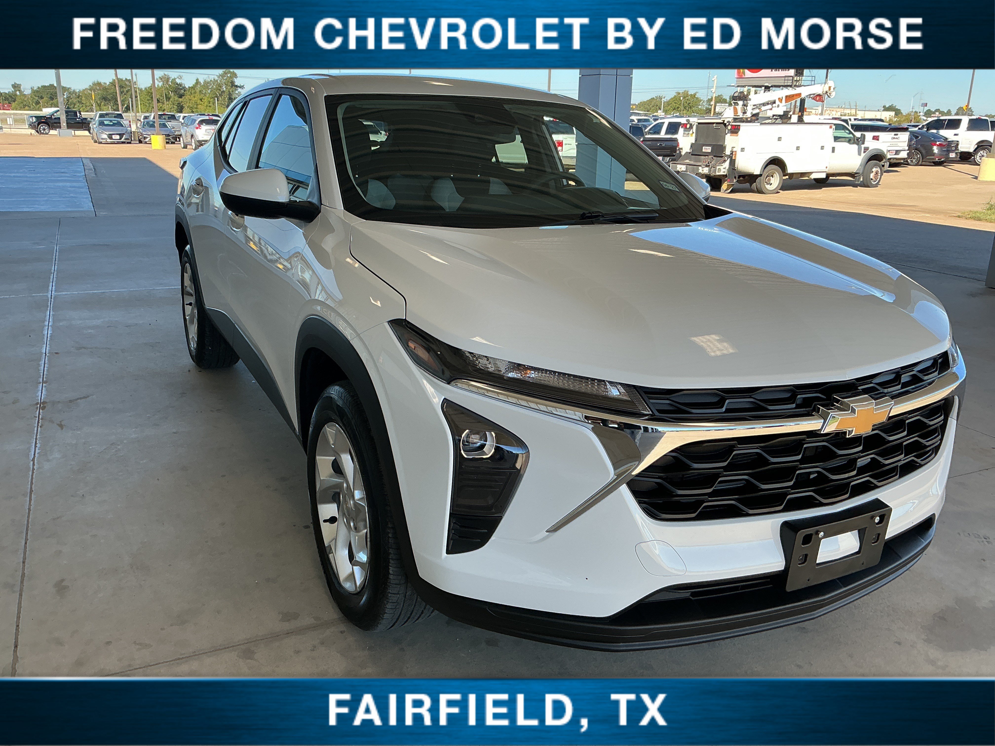 Used 2025 Chevrolet Trax LS w/ LS Convenience Package