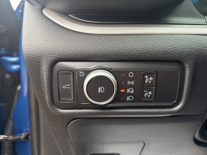 Used 2020 Ford Explorer XLT w/ Equipment Group 202A image 30