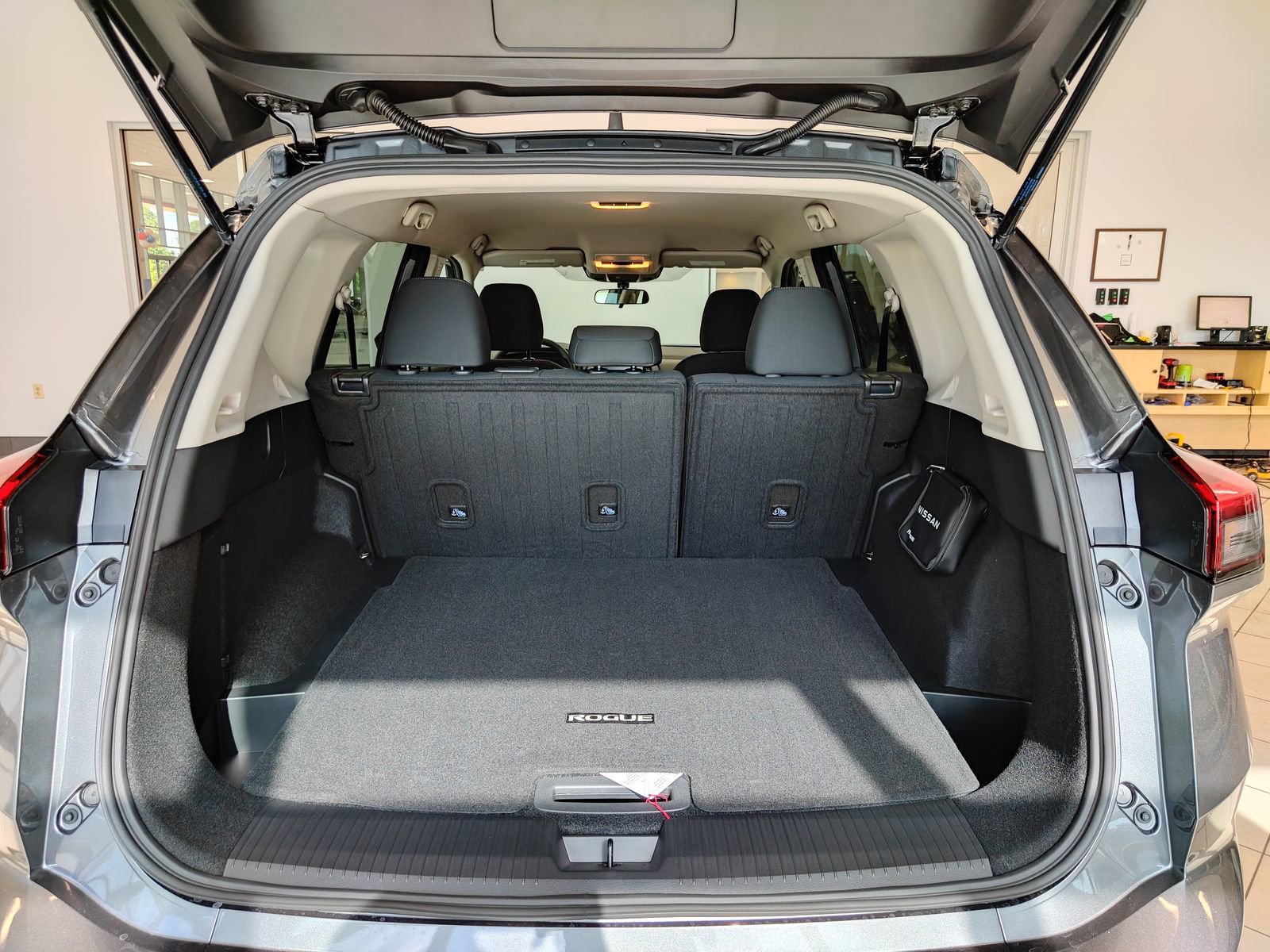 New 2026 Nissan Rogue S image 13