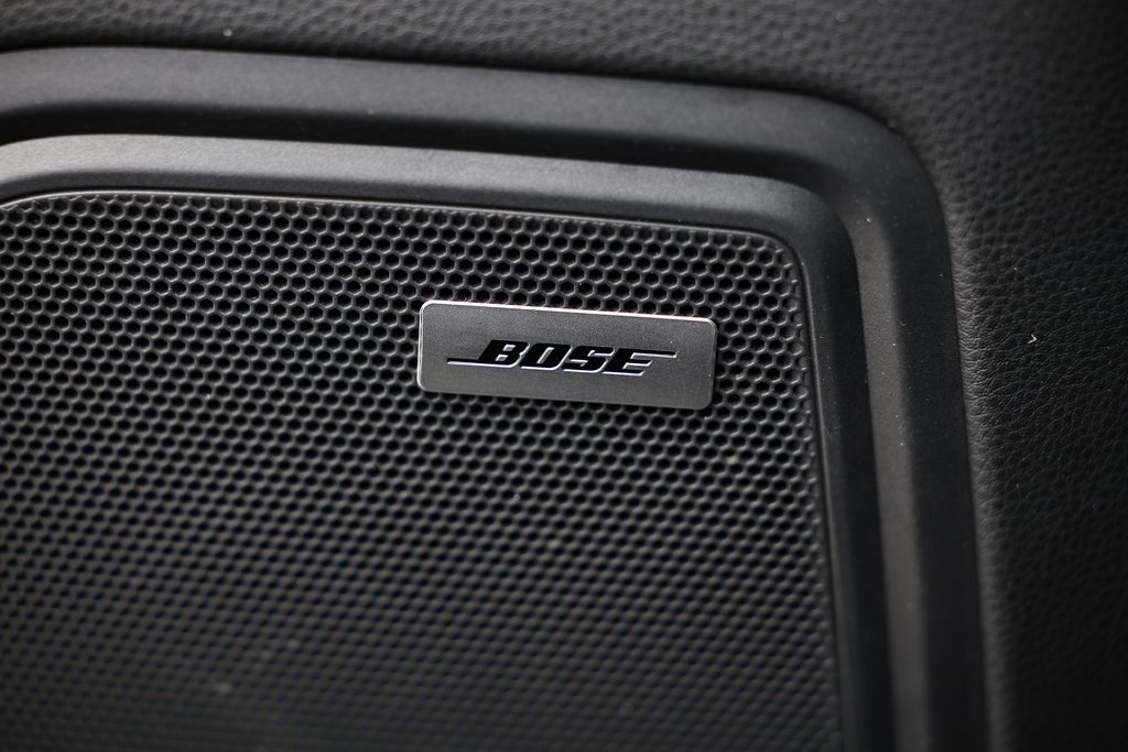 Certified 2024 Porsche Macan image 33