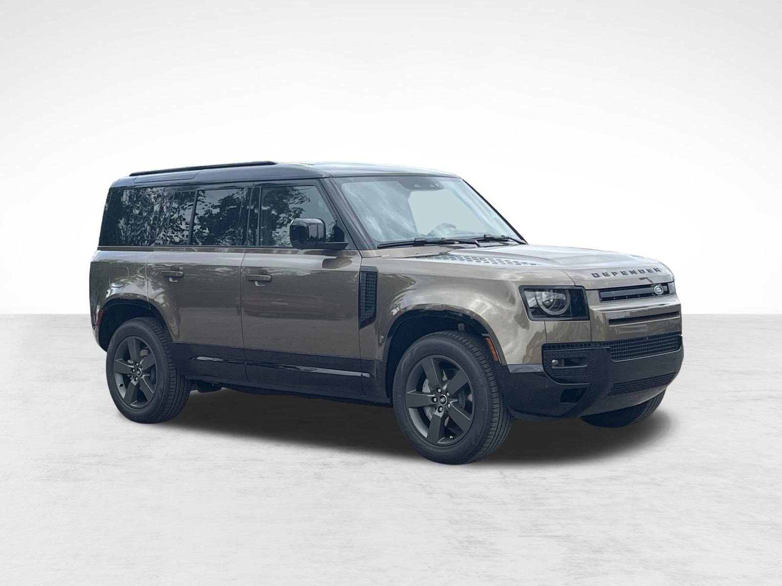 Used 2025 Land Rover Defender 110 X-Dynamic SE image 6