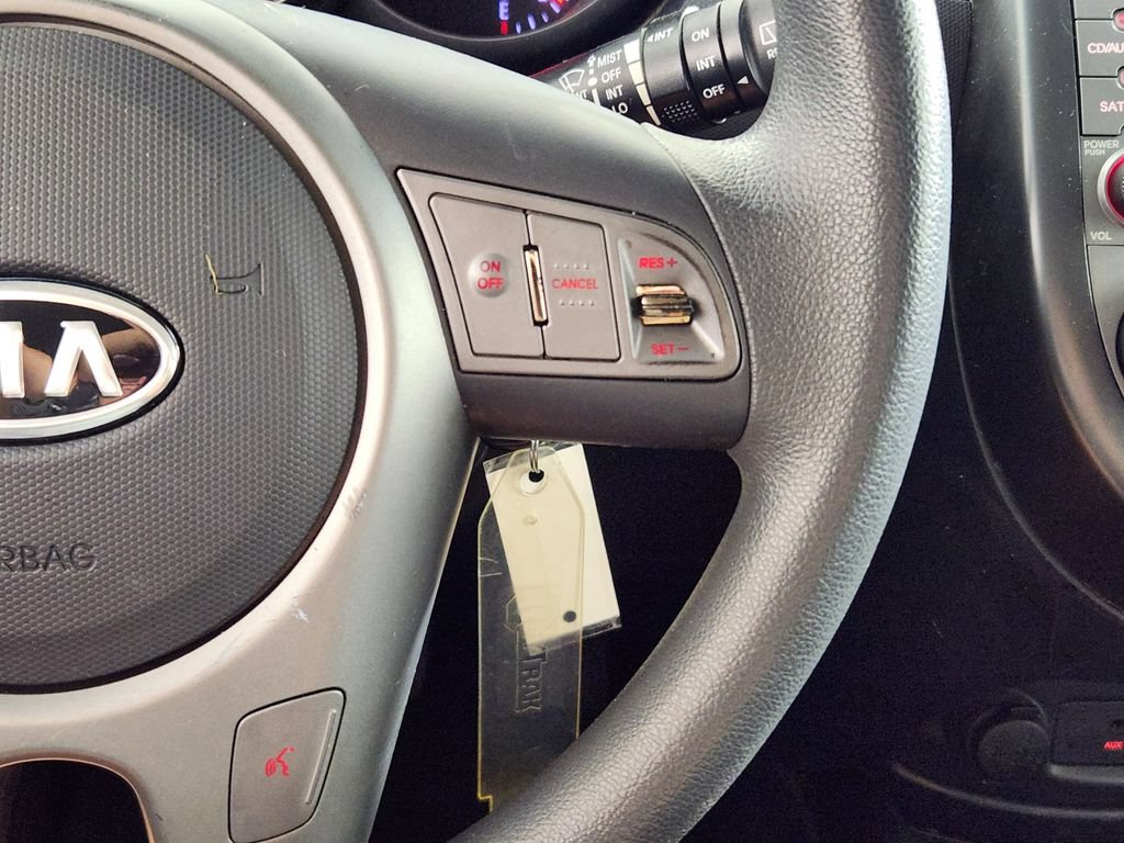Used 2010 Kia Soul + FWD image 19