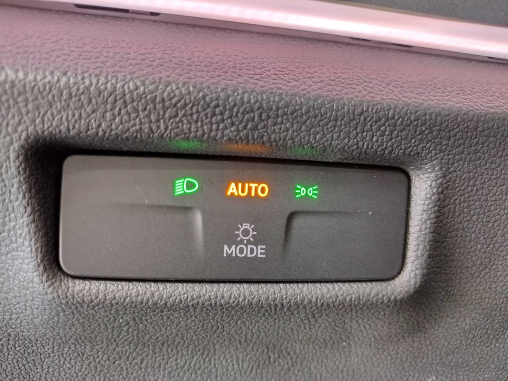 New 2026 Volkswagen Tiguan SE AWD/4WD image 26