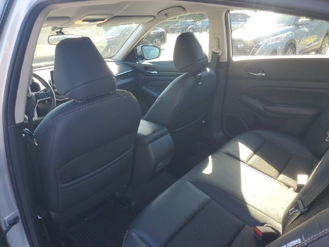 Used 2021 Nissan Altima 2.5 SR FWD image 8