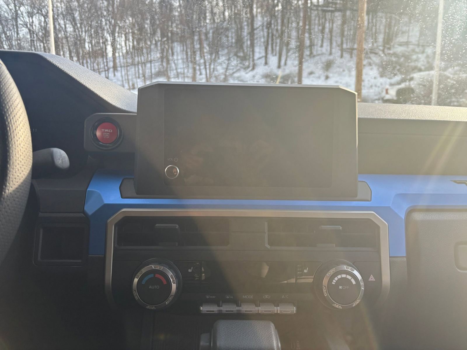 Used 2025 Toyota Tacoma TRD Off-Road image 18