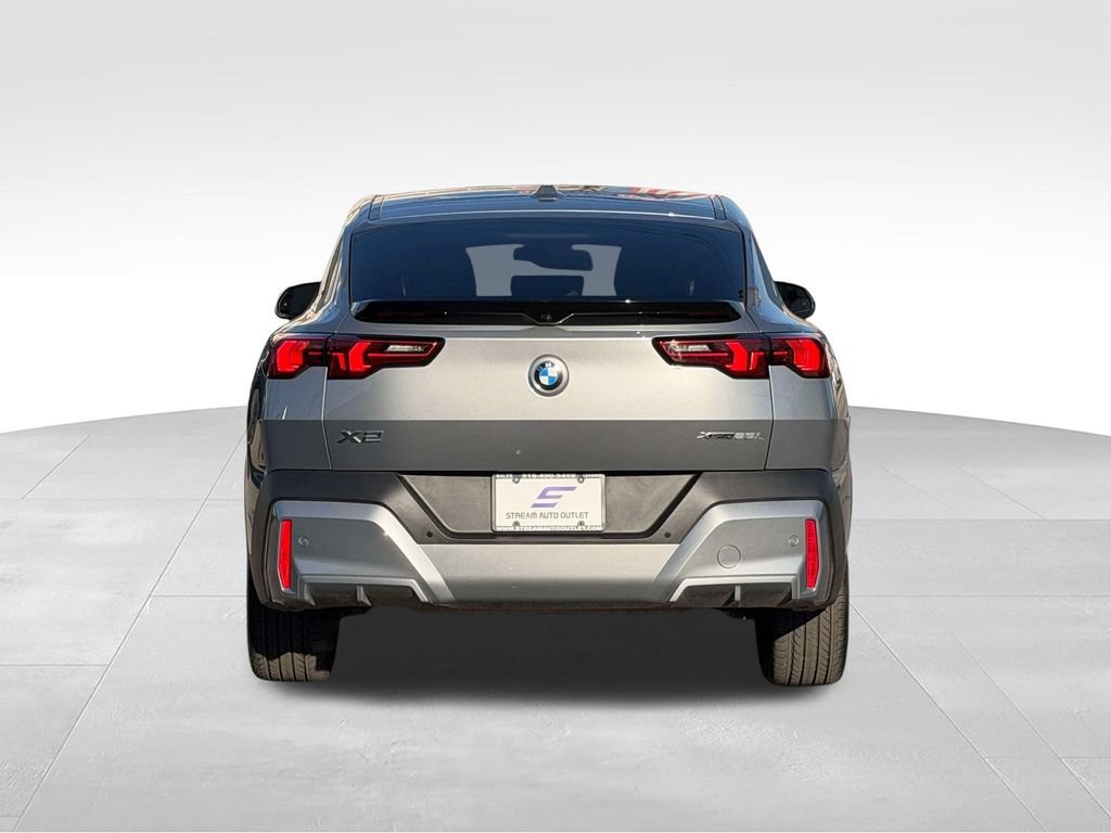 Used 2026 BMW X2 xDrive28i AWD/4WD image 8
