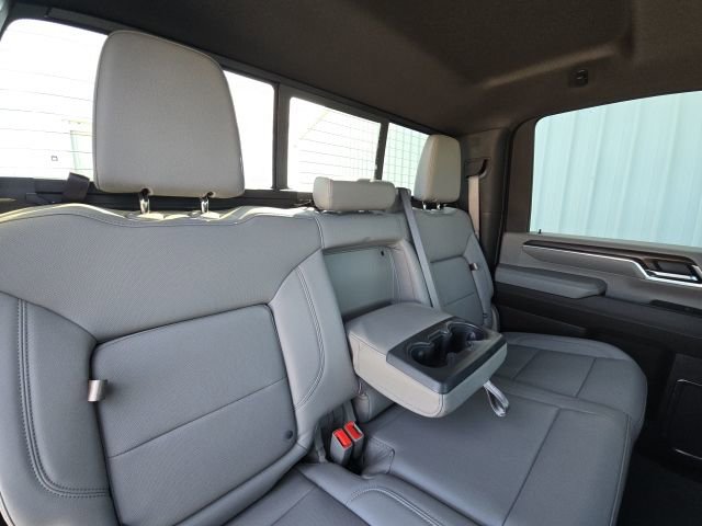 Used 2024 GMC Sierra 2500 SLT w/ SLT Premium Package image 17