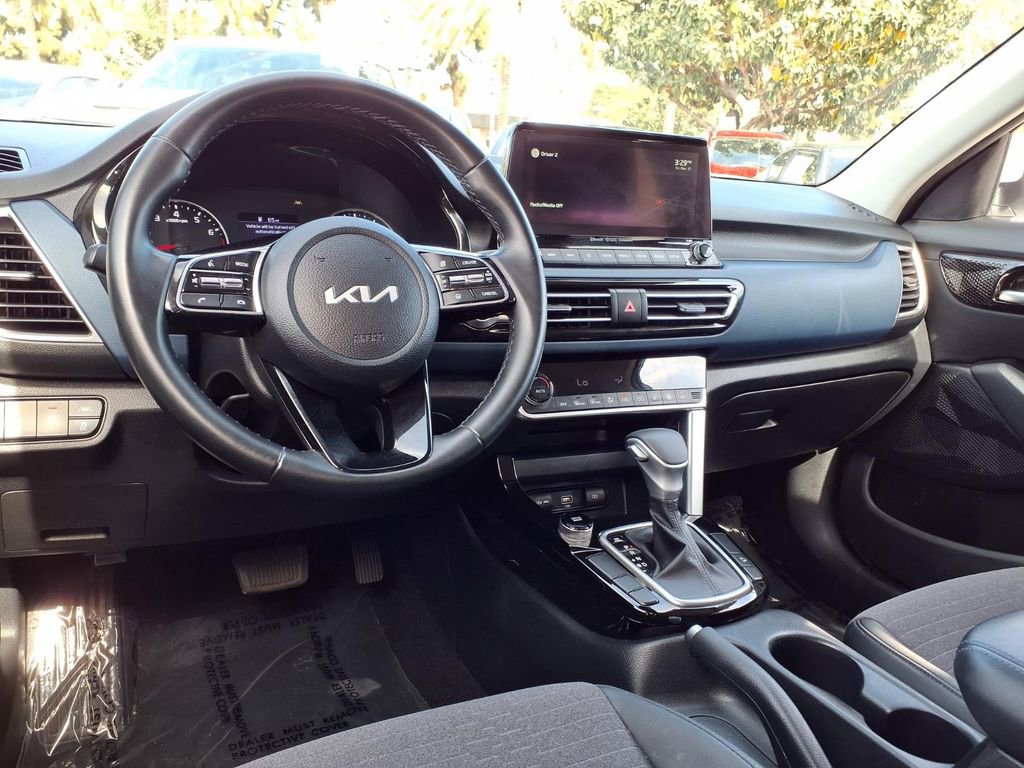 Used 2022 Kia Seltos S image 14