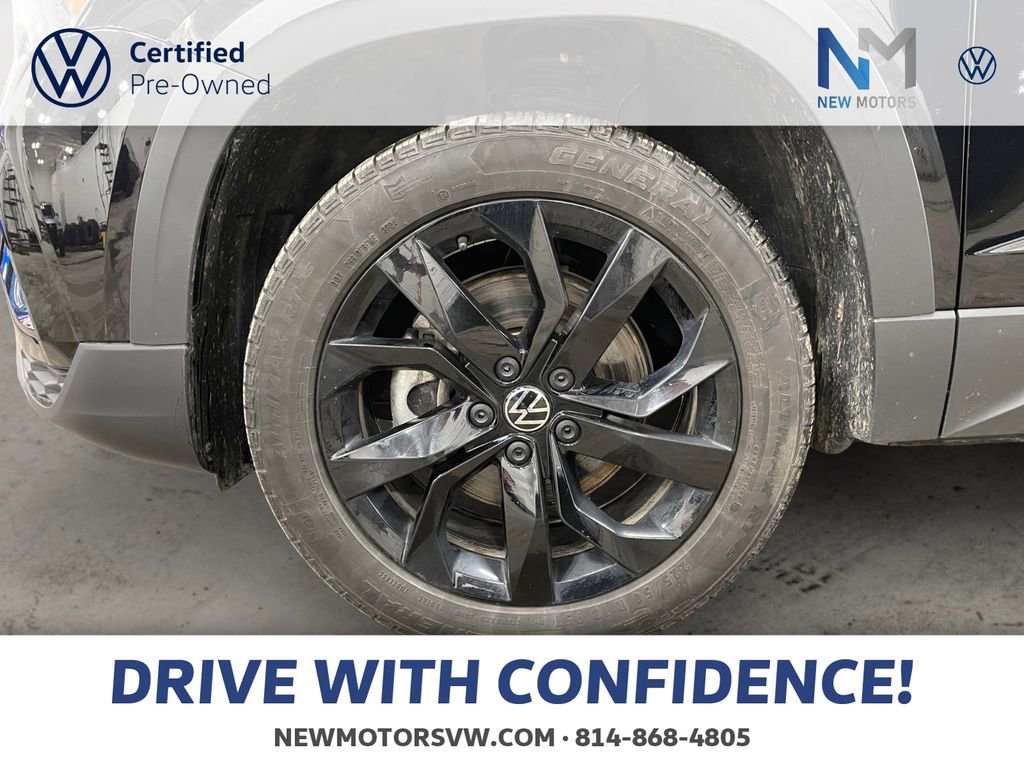 Used 2023 Volkswagen Taos SE w/ Panoramic Sunroof Package image 14