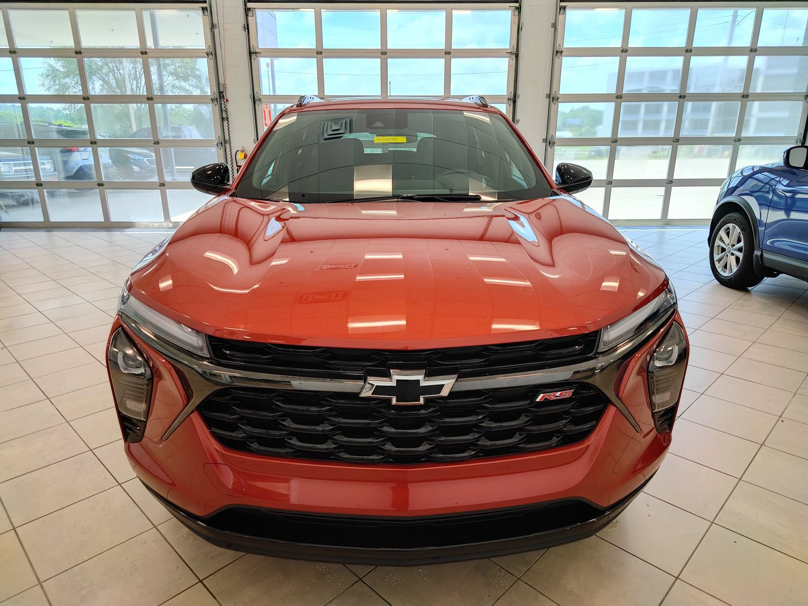 Used 2024 Chevrolet Trax RS w/ Sunroof Package FWD image 7