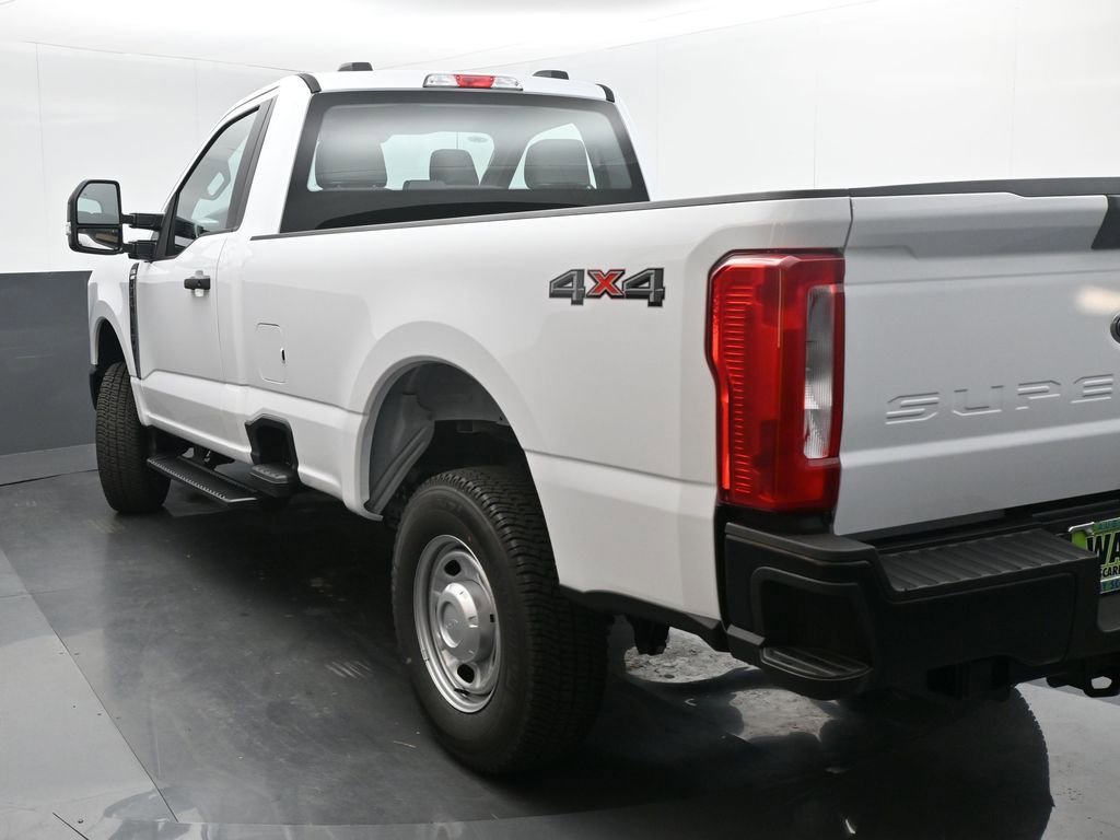 New 2026 Ford F250 XL w/ F-250 >10K GVWR Package image 4