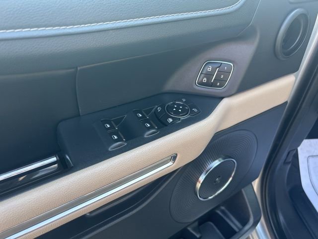 Used 2024 Ford Expedition Limited image 24