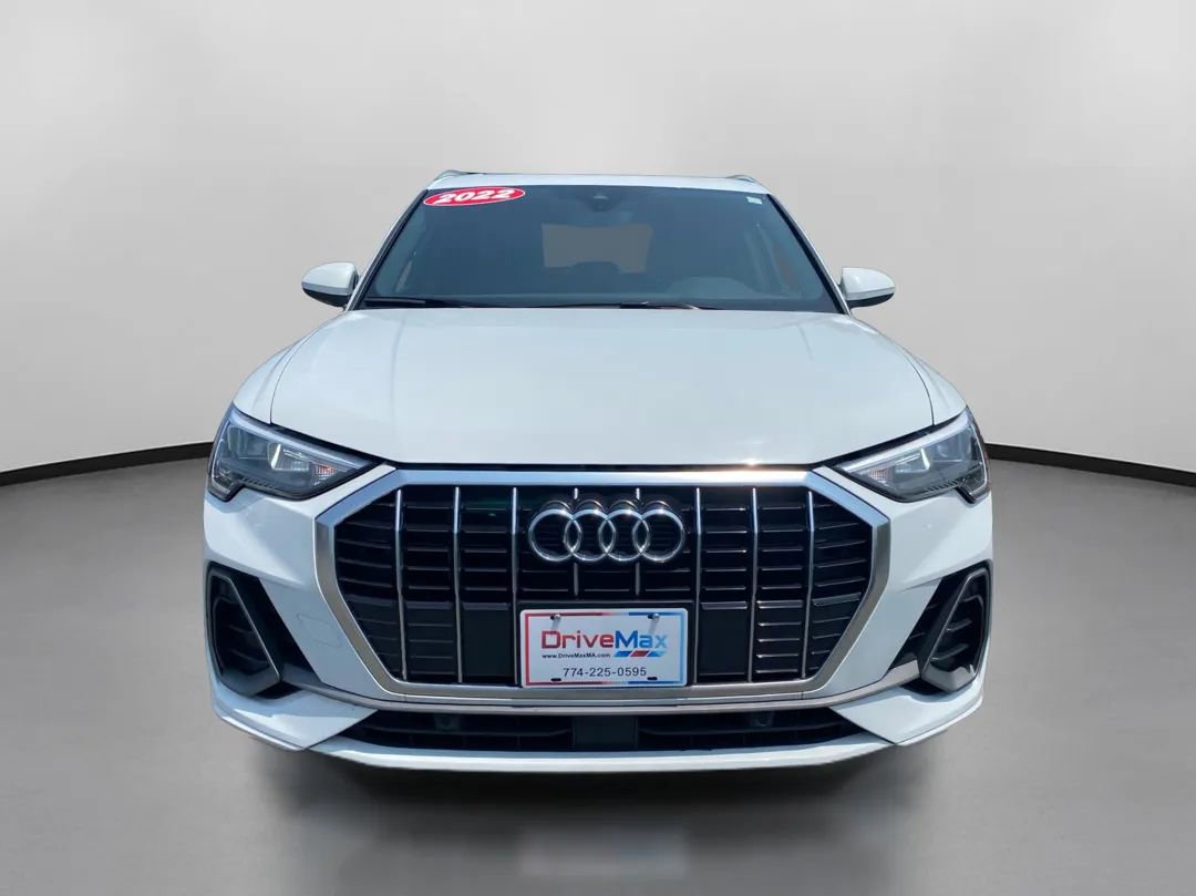 Used 2022 Audi Q3 2.0T Premium w/ Convenience Package image 2