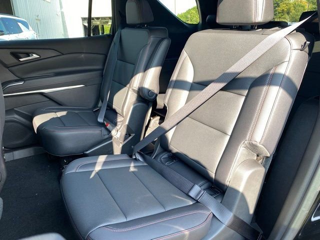 New 2026 Chevrolet Traverse Z71 w/ Driver Confidence Package image 19