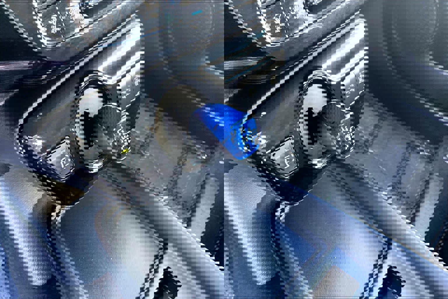 Used 2019 Toyota Prius LE w/ Carpet Mat Package image 15