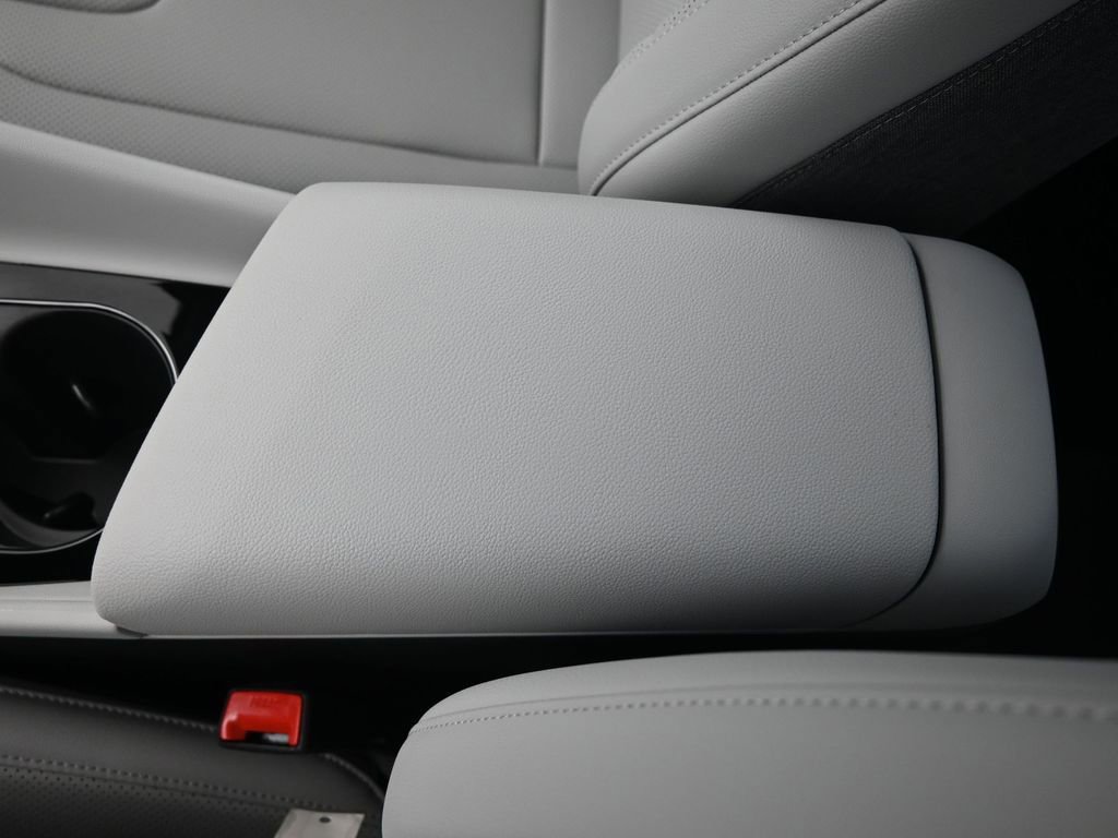 New 2026 Hyundai Elantra Limited image 34