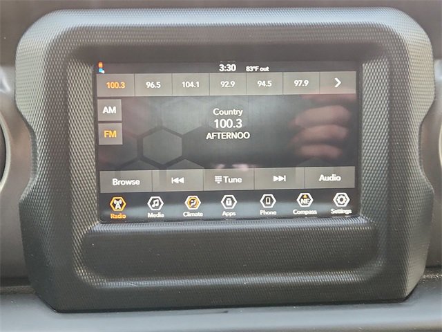 Used 2023 Jeep Gladiator Sport image 13