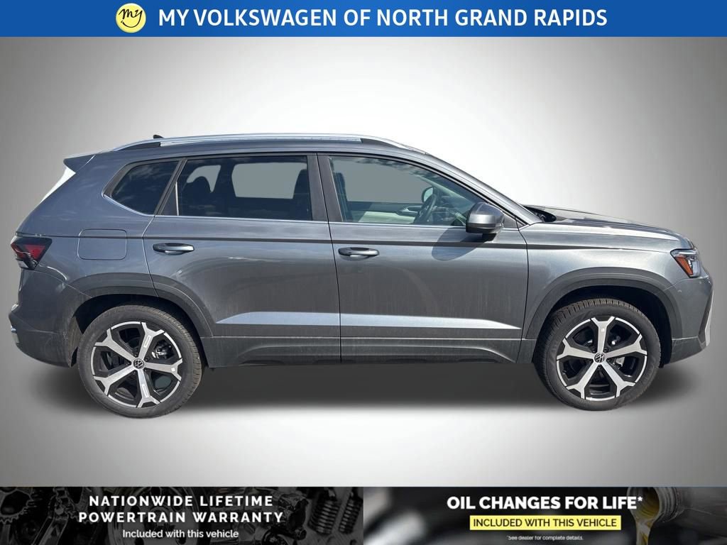 New 2026 Volkswagen Taos SEL image 8