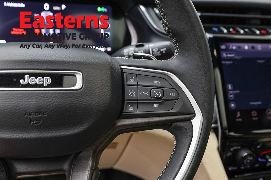 Used 2024 Jeep Grand Cherokee Limited 4xe AWD/4WD image 16
