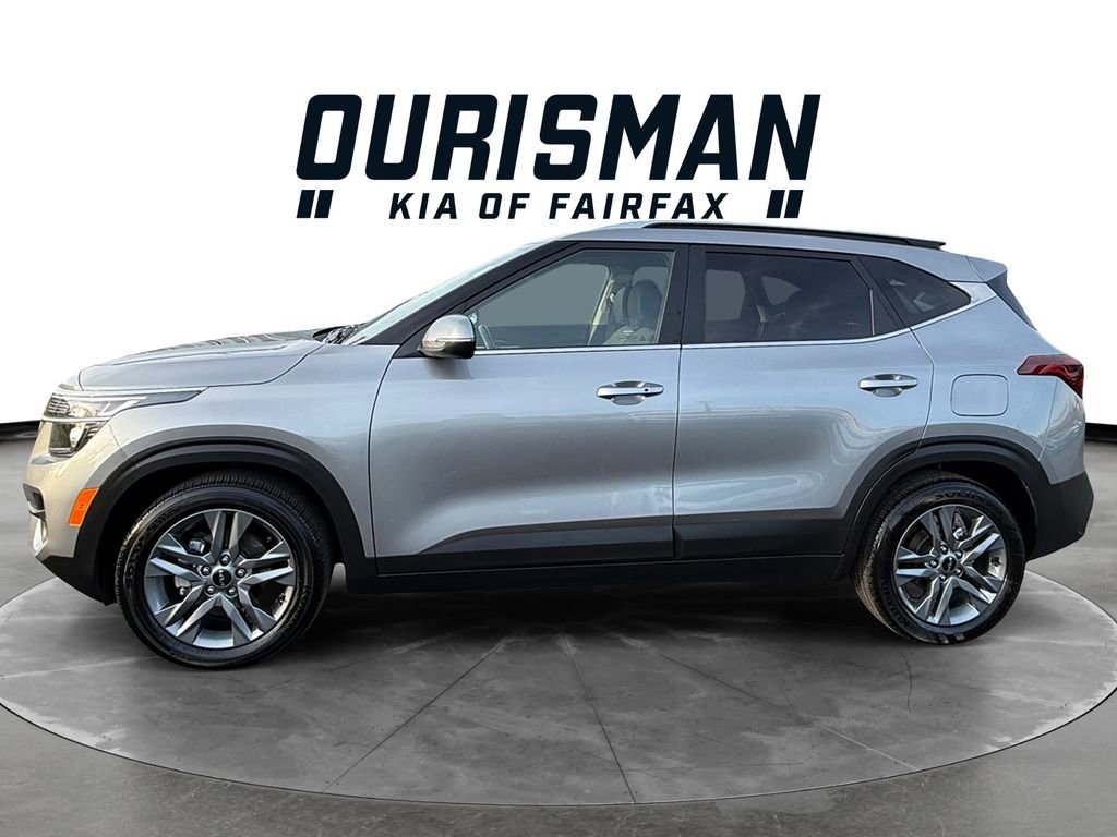 Certified 2022 Kia Seltos S image 3