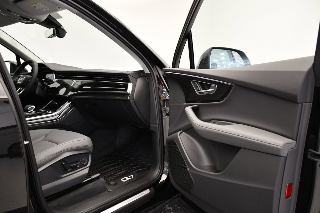 New 2025 Audi Q7 3.0T Premium Plus image 46