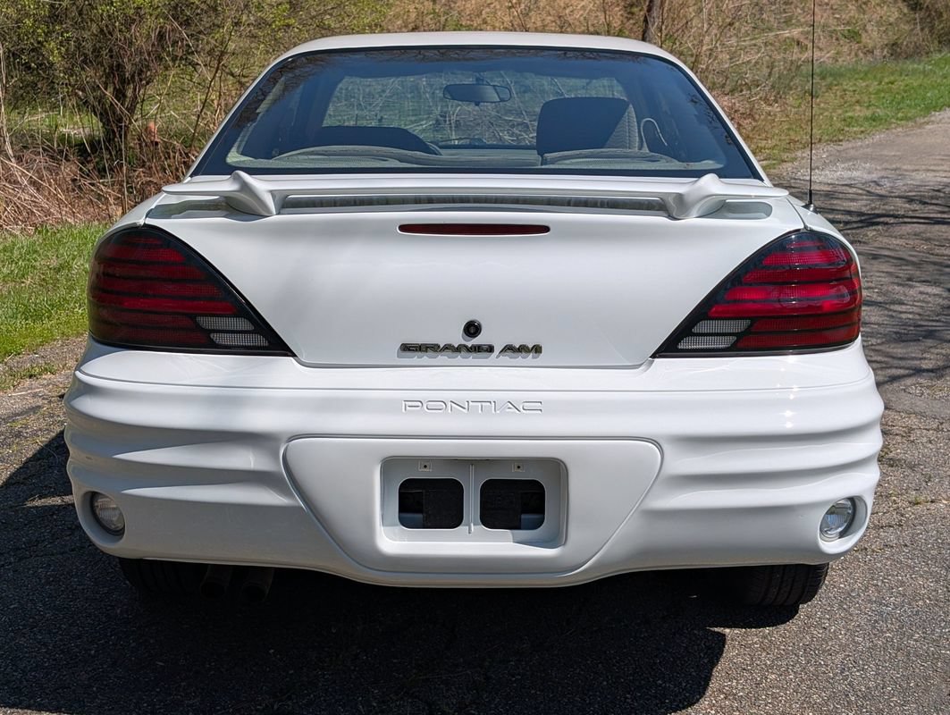 Used 2001 Pontiac Grand Am SE w/ Solid Value Appearance Pkg FWD image 20