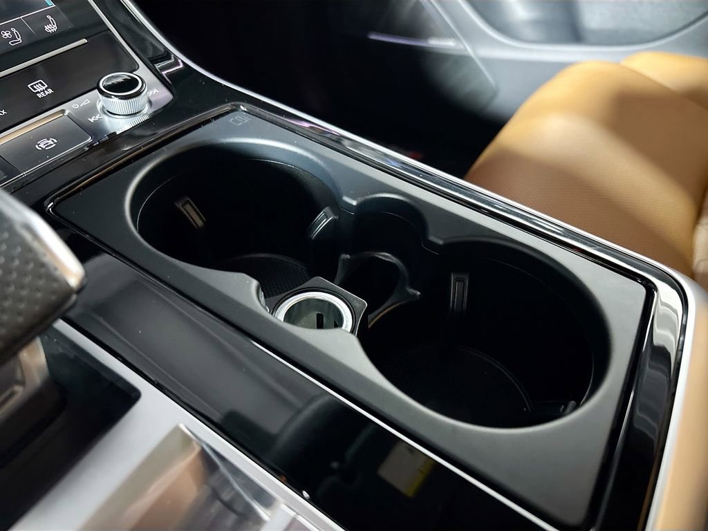 Used 2025 Audi RS Q8 performance image 15