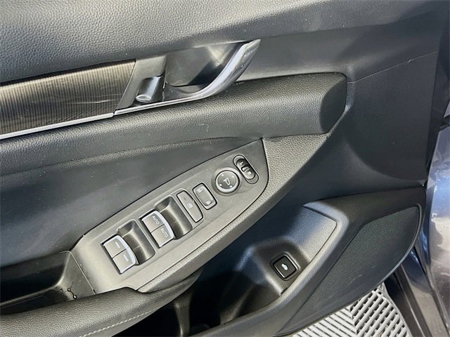Used 2019 Honda Accord Sport image 11