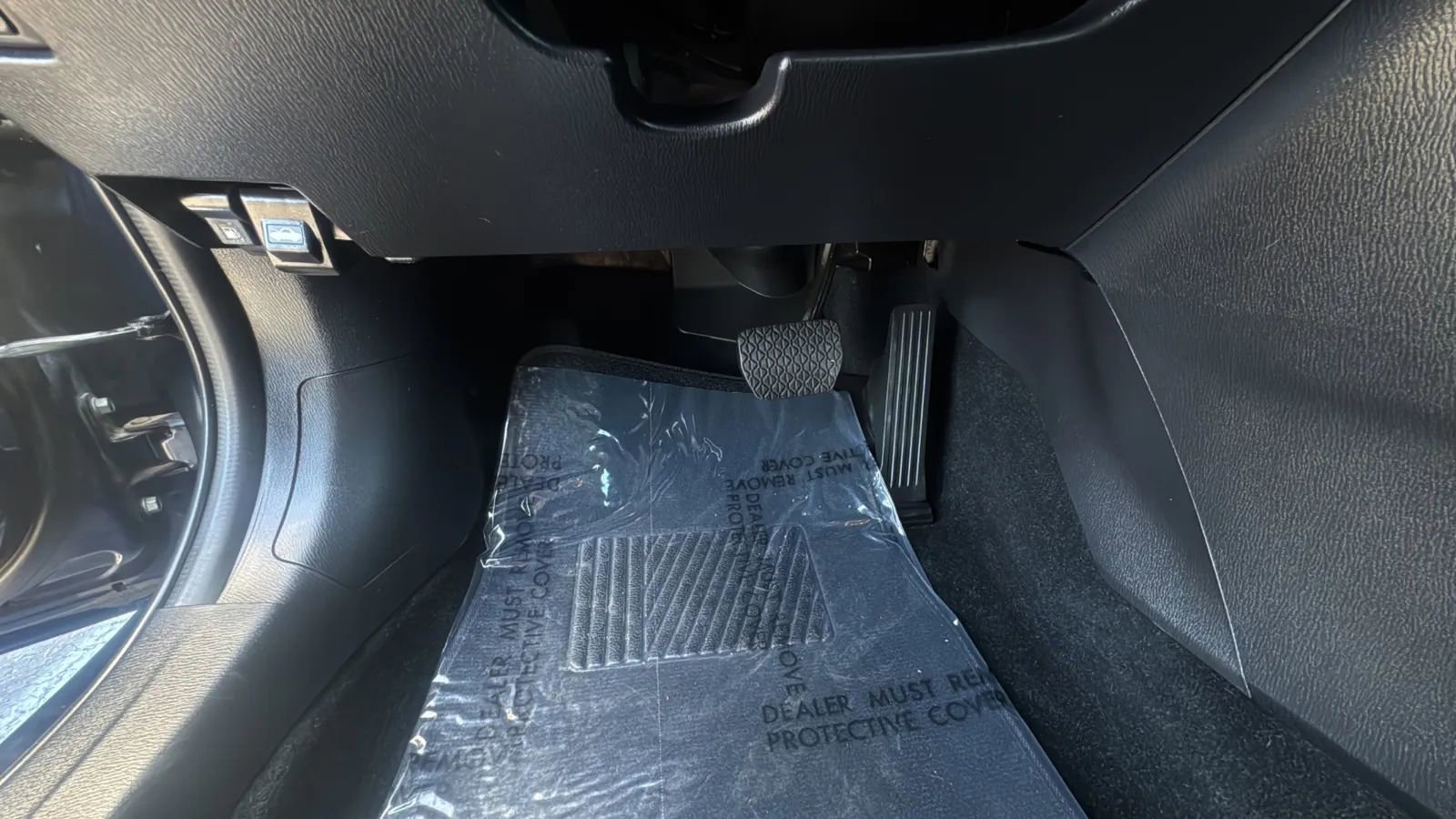 Used 2018 MAZDA MAZDA3 Sport FWD image 29
