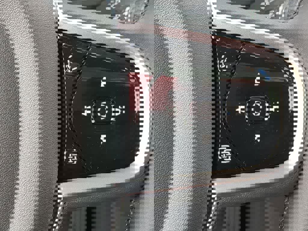 New 2026 Volvo XC60 B5 Plus w/ Protection Package Premier image 23