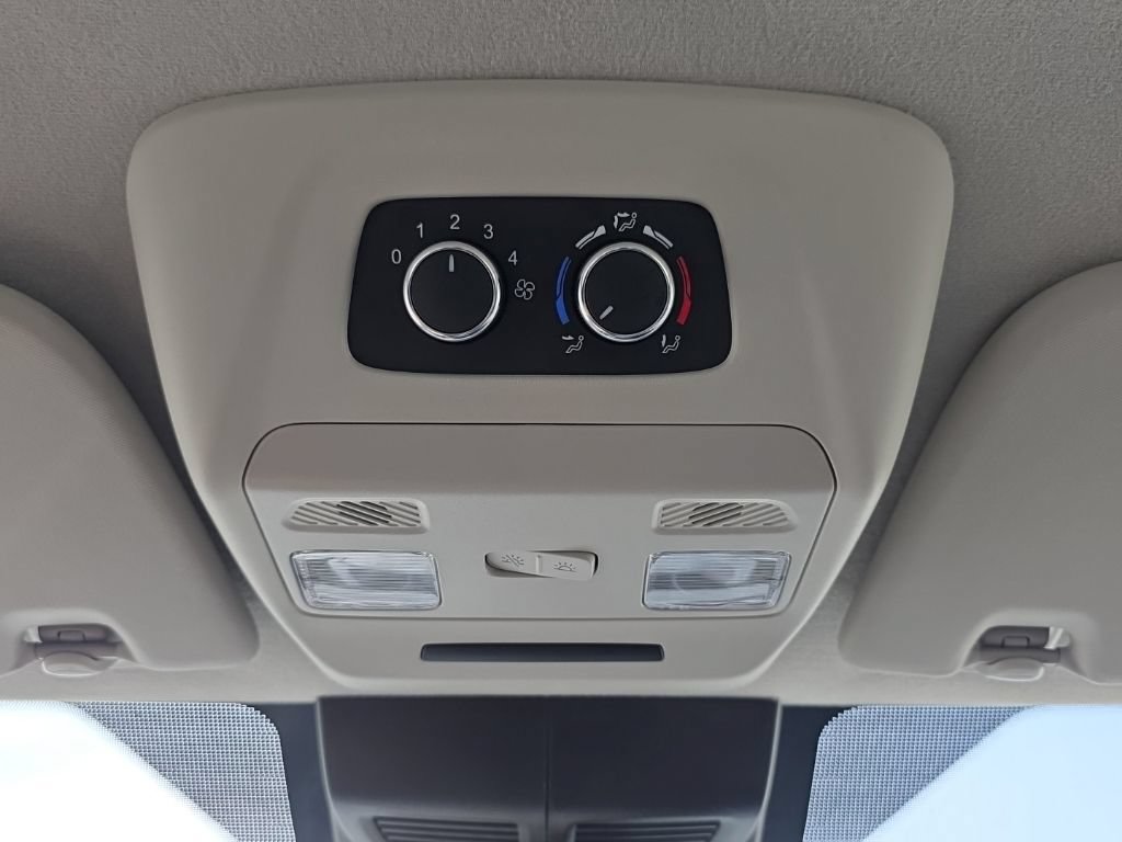 Used 2024 Ford Transit 350 XLT RWD image 36