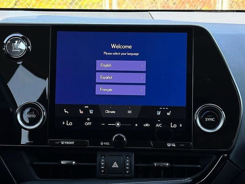 Used 2025 Lexus NX 250 FWD w/ Towing Package (2000 Lbs) image 33