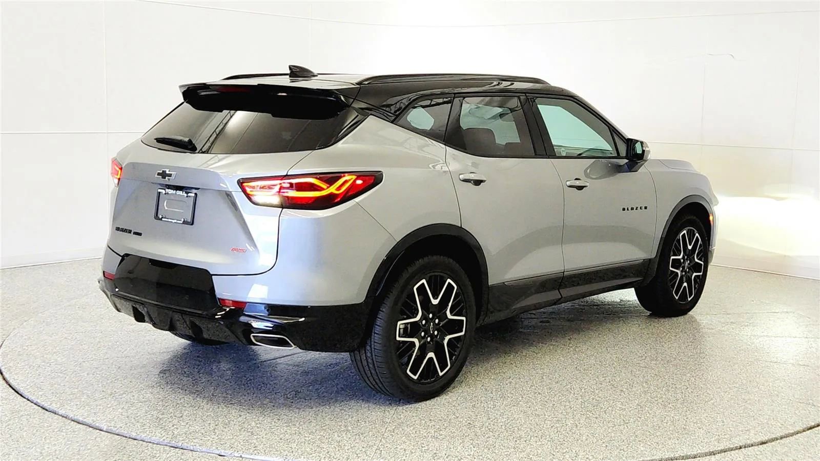 New 2025 Chevrolet Blazer RS w/ Driver Confidence II Package image 2