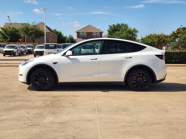 Used 2025 Tesla Model Y Long Range RWD image 11