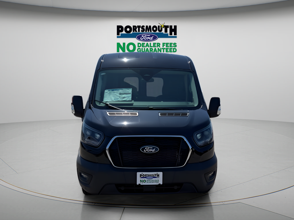 New 2026 Ford Transit 250 148 Medium Roof w/ Load Area Protection Package RWD image 8