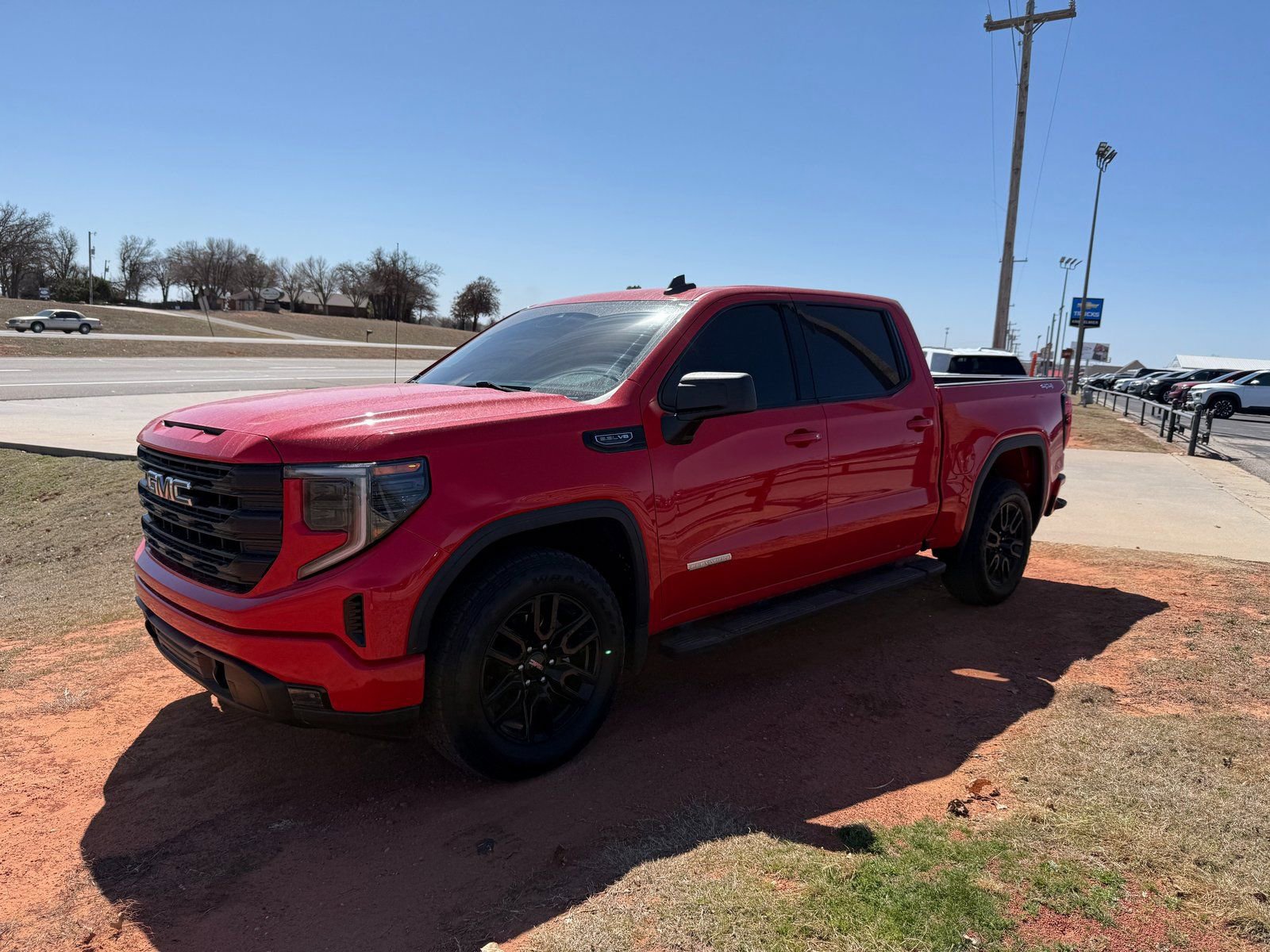 Used 2022 GMC Sierra 1500 Elevation w/ LPO, Elevation Black Package image 2