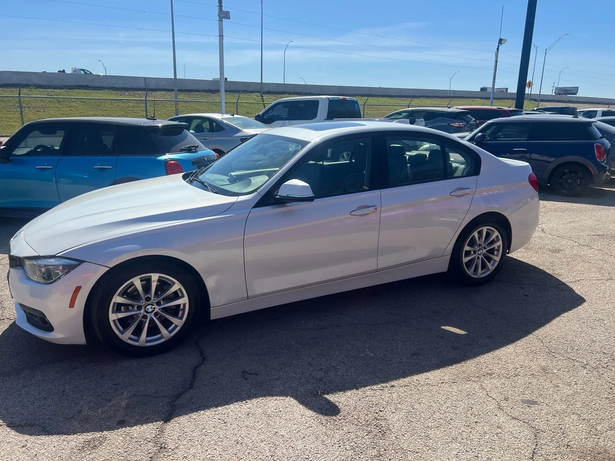 Used 2018 BMW 320i Sedan image 5