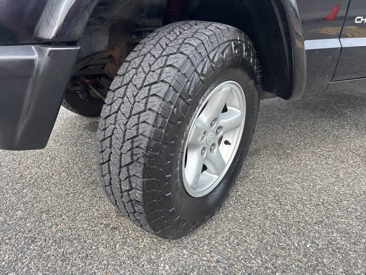 Used 2000 Jeep Cherokee Sport image 38