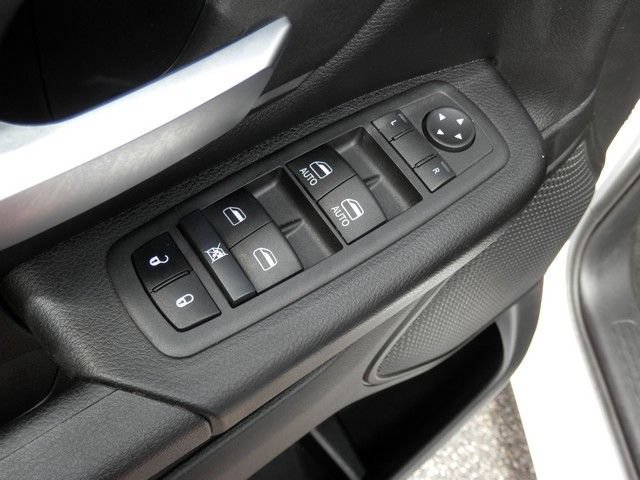 Used 2022 RAM 1500 Tradesman w/ Level 1 Safety Group AWD/4WD image 16
