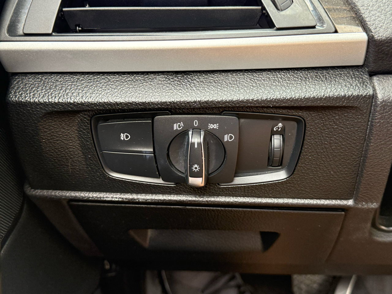 Used 2016 BMW 228i Convertible w/ Premium Package image 29