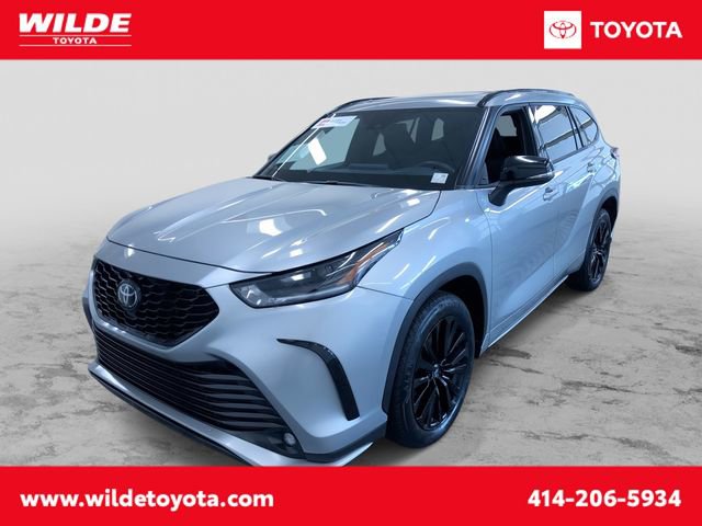Certified 2025 Toyota Highlander XSE AWD/4WD image 1