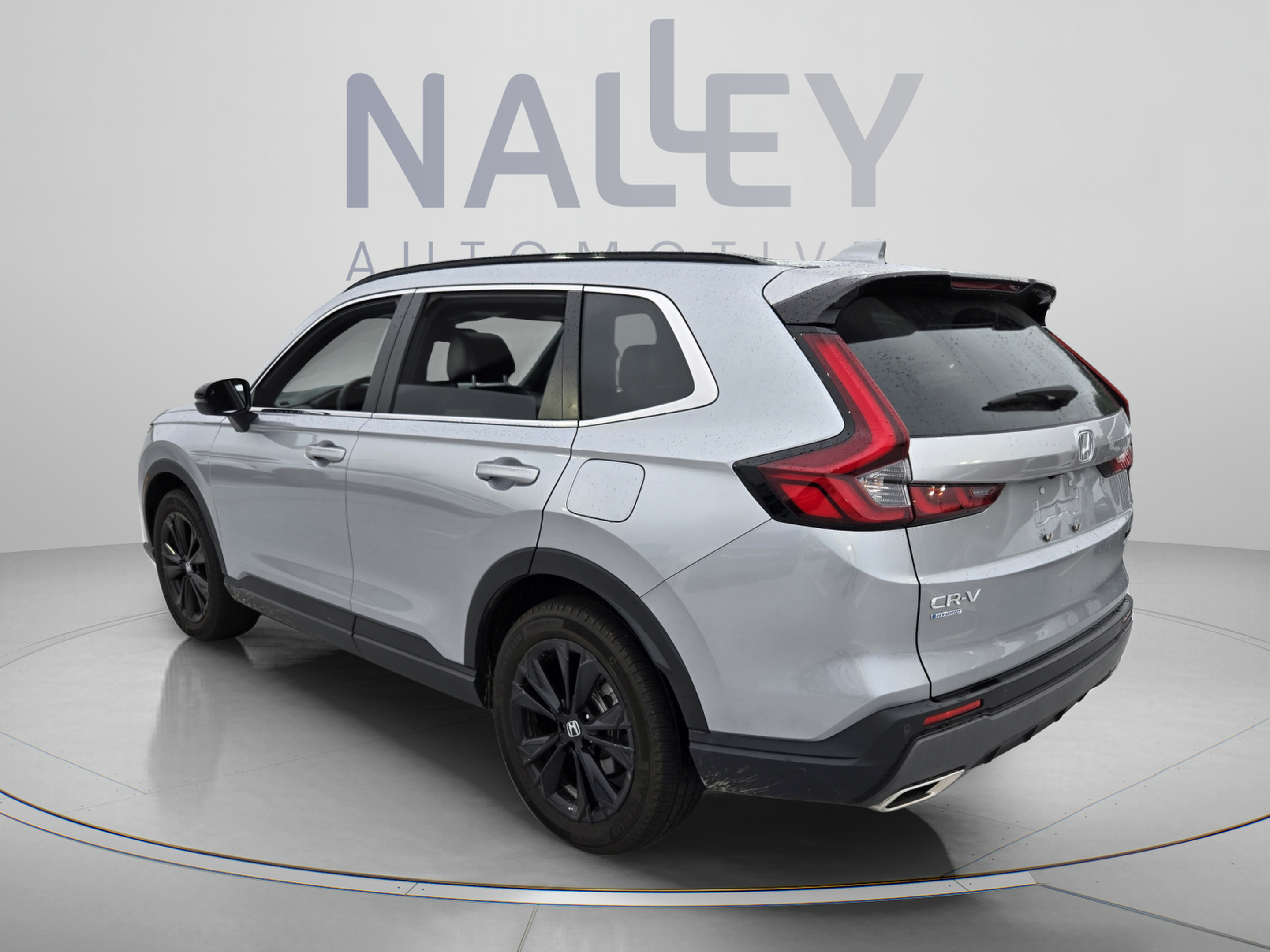 Used 2024 Honda CR-V Sport Touring image 3