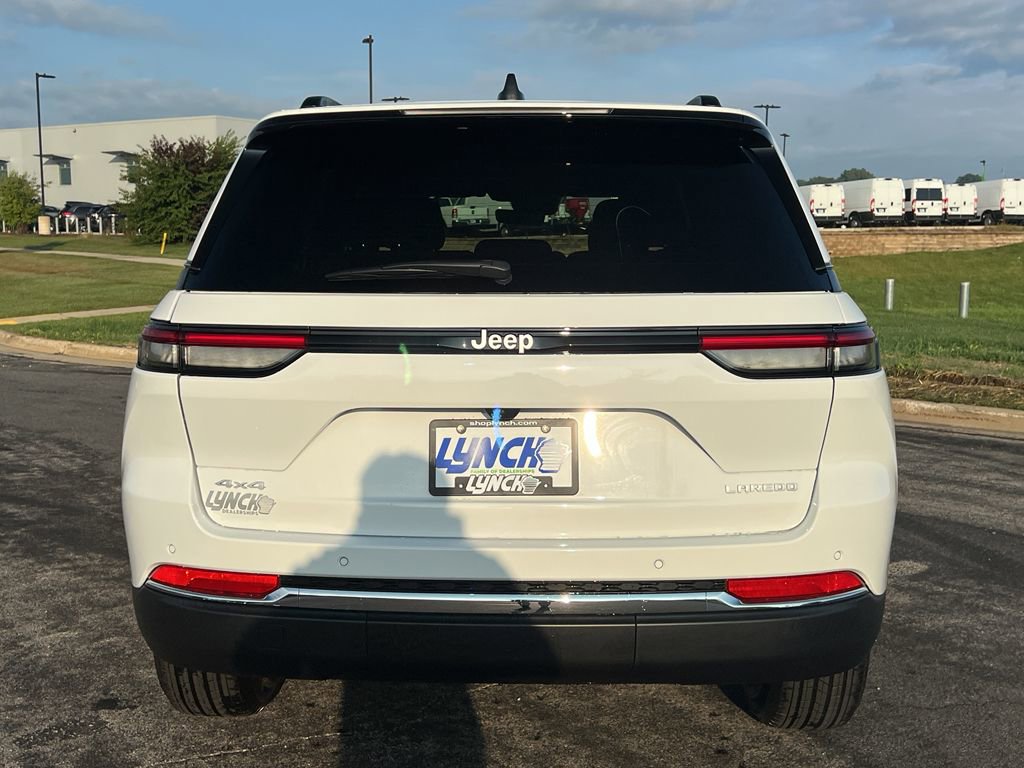 New 2025 Jeep Grand Cherokee Laredo X w/ Luxury Tech Group I image 40