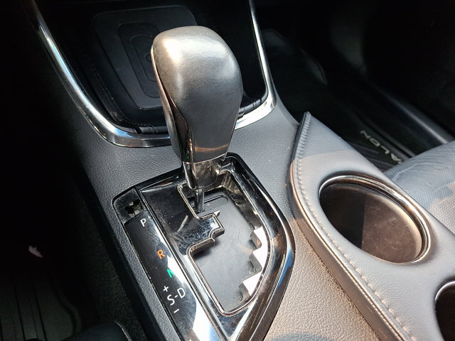 Used 2016 Toyota Avalon Limited w/ Toyota Safety Sense Package FWD image 15