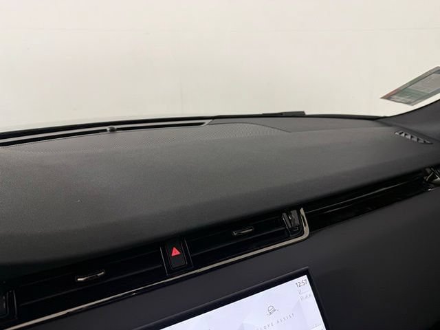 New 2026 Land Rover Range Rover Evoque Hoxton AWD/4WD image 31