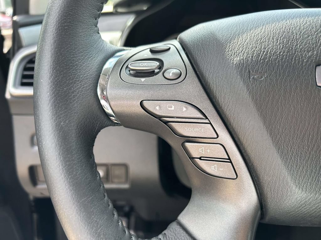 Used 2024 Nissan Murano SV FWD image 21