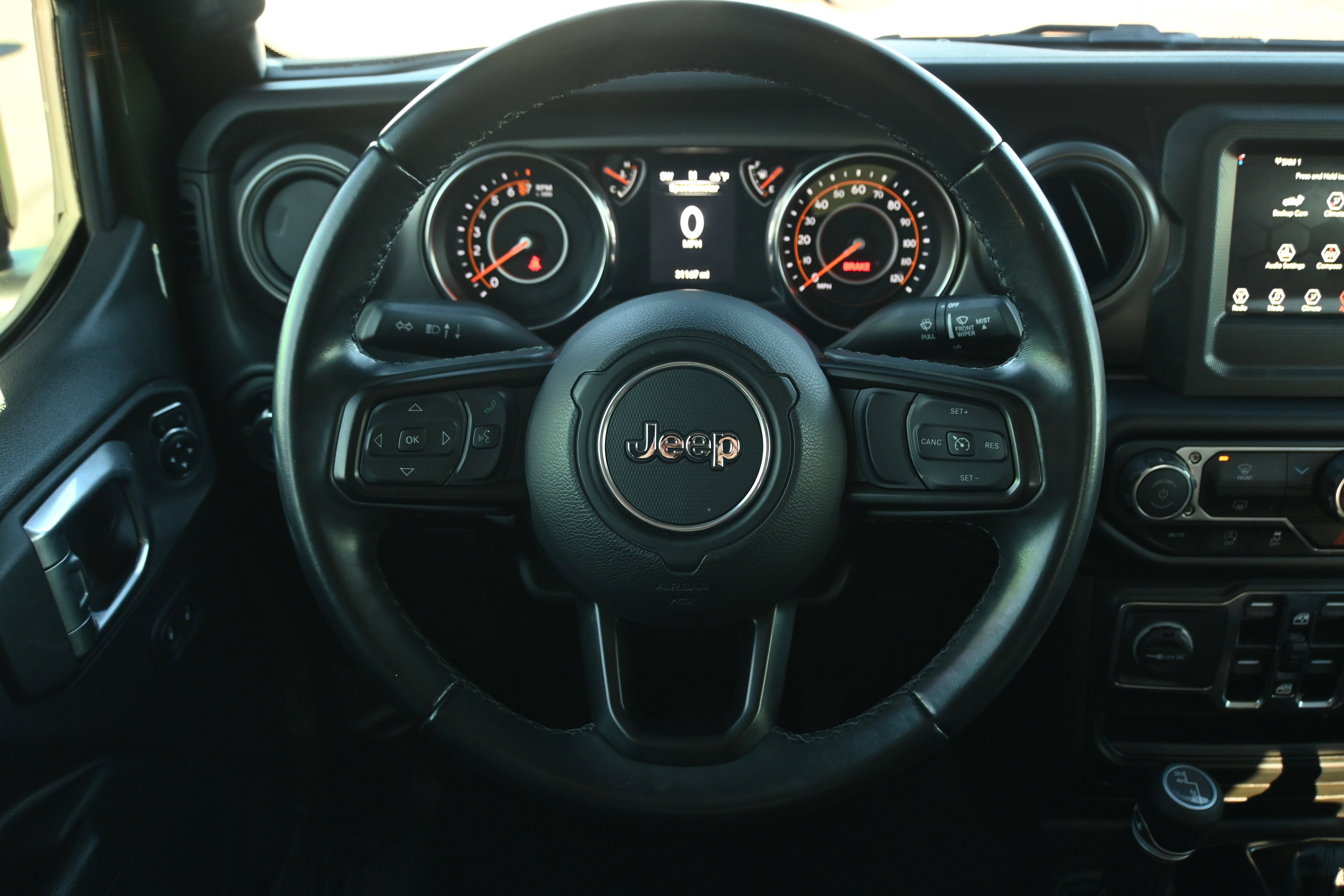 Used 2022 Jeep Gladiator Sport image 18
