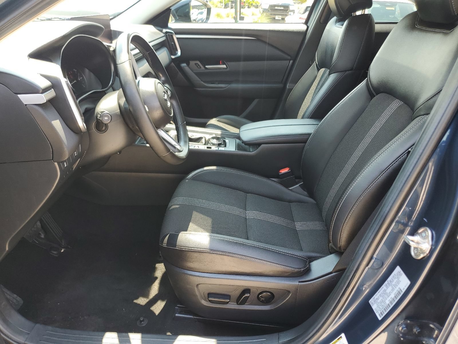 Certified 2025 MAZDA CX-50 AWD 2.5 S w/ Preferred Package image 18