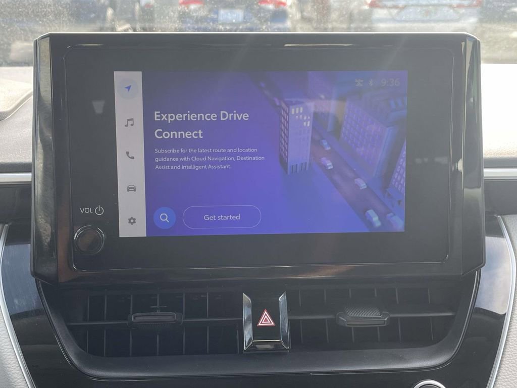 Used 2025 Toyota Corolla LE image 32