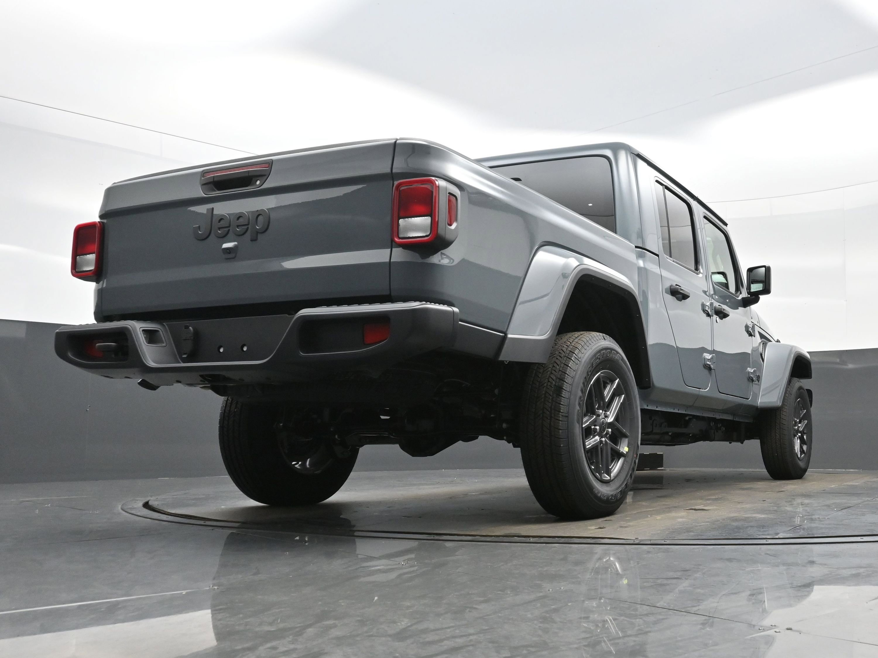 New 2026 Jeep Gladiator Sport image 15